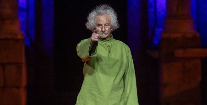 Iconos o la exploración del destino. El Brujo