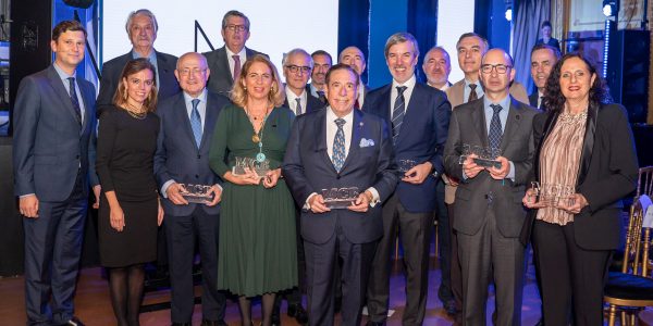 El Ayuntamiento reconoce el trabajo de 13 nuevos ‘embajadores’ de turismo congresual